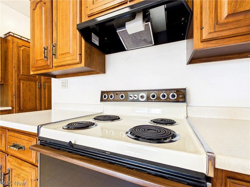 1007 Campus Drive, Belpre, OH 45714 Photo 18