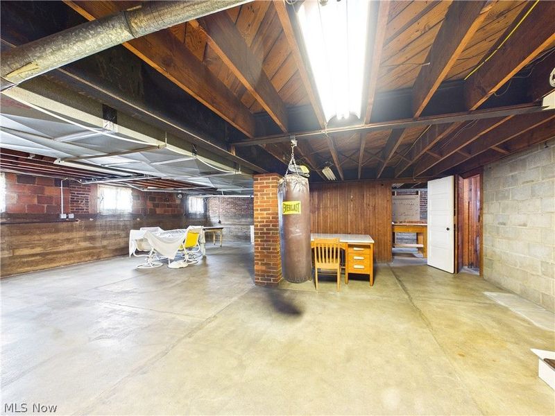1007 Campus Drive, Belpre, OH 45714 Photo 32