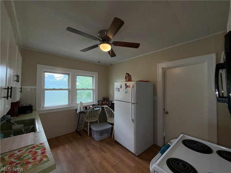 3270 W 116th Street, Cleveland, OH 44111 Photo 14