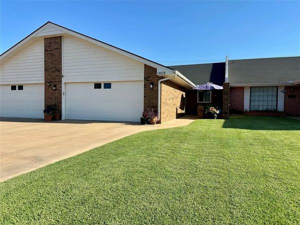 1404 E Proctor Avenue, Weatherford, OK 73096