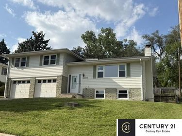 2110 Randall Drive, Bellevue, NE 68005