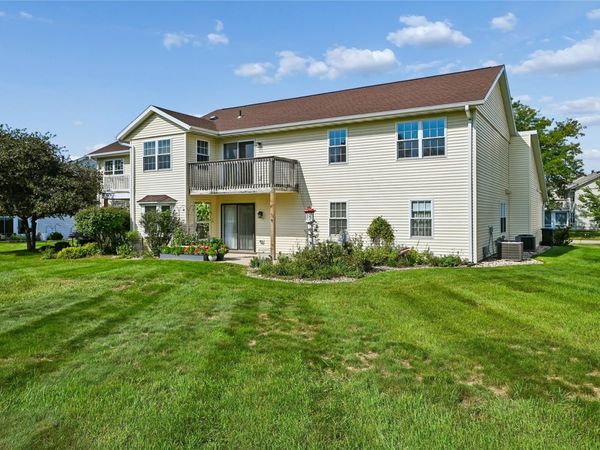 4019 Summerfield Lane , Unit C, Cedar Rapids, IA 52402