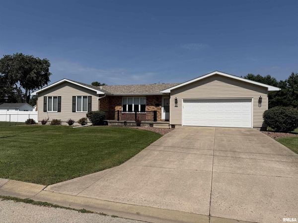 973 Johnston Street, Galesburg, IL 61401
