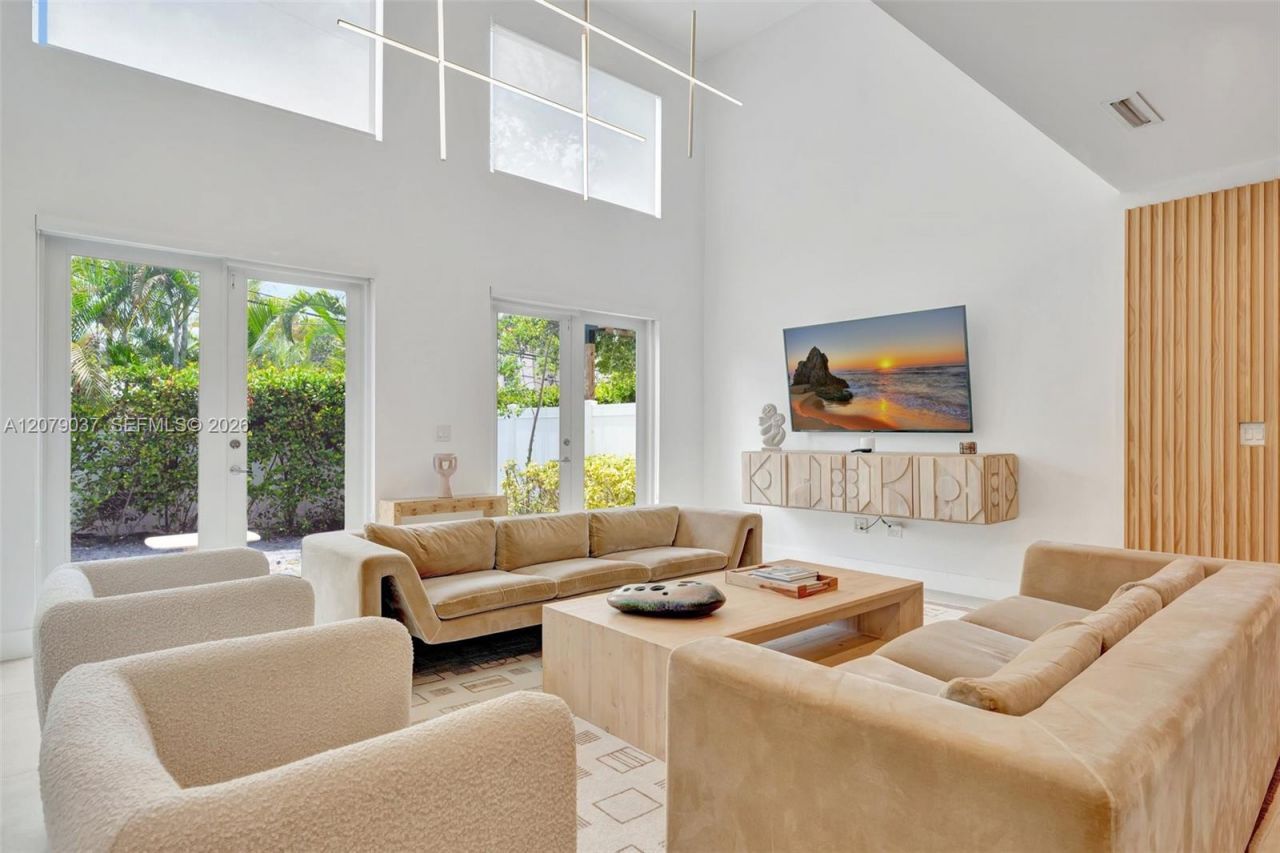 617 NE 14th Ave, Fort Lauderdale, FL 33304 Photo