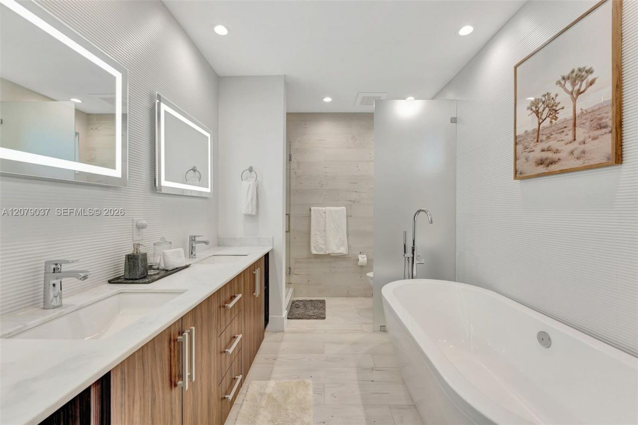 617 NE 14th Ave, Fort Lauderdale, FL 33304 Photo