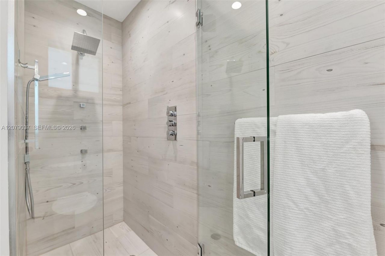 617 NE 14th Ave, Fort Lauderdale, FL 33304 Photo