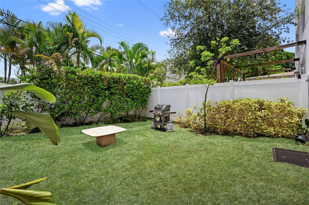 617 NE 14th Ave, Fort Lauderdale, FL 33304 Photo