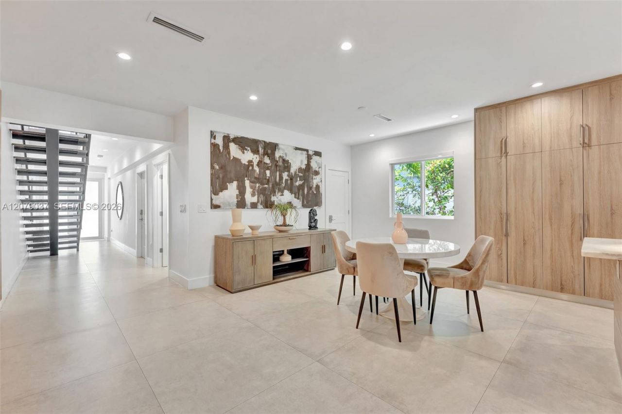 617 NE 14th Ave, Fort Lauderdale, FL 33304 Photo