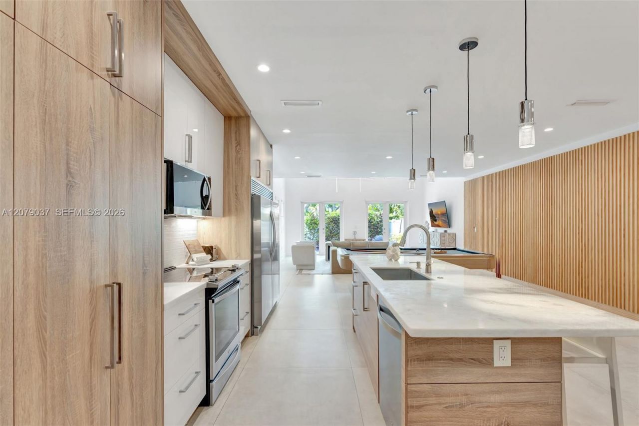617 NE 14th Ave, Fort Lauderdale, FL 33304 Photo