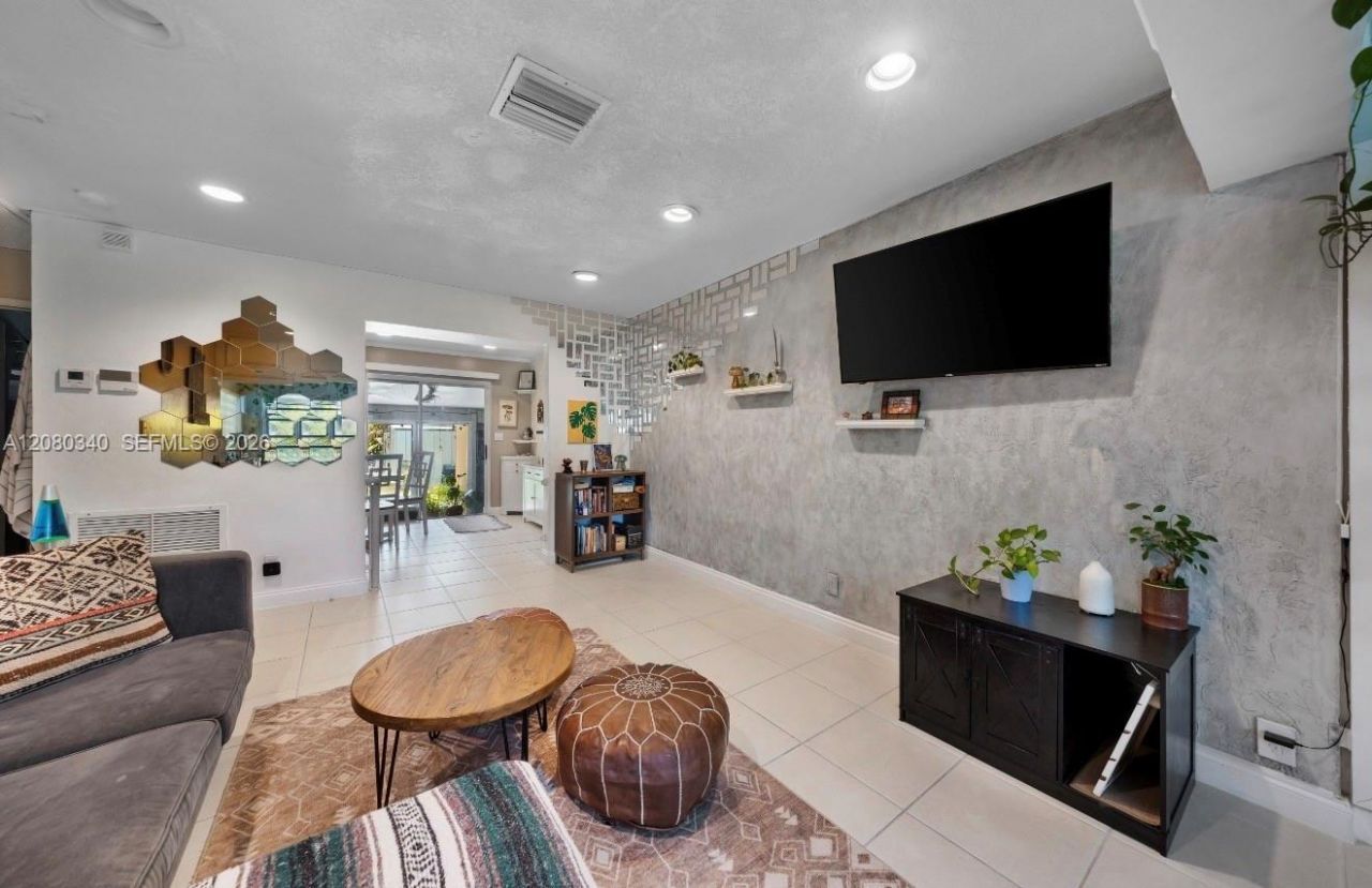 2326 Harding St, Hollywood, FL 33020 Photo