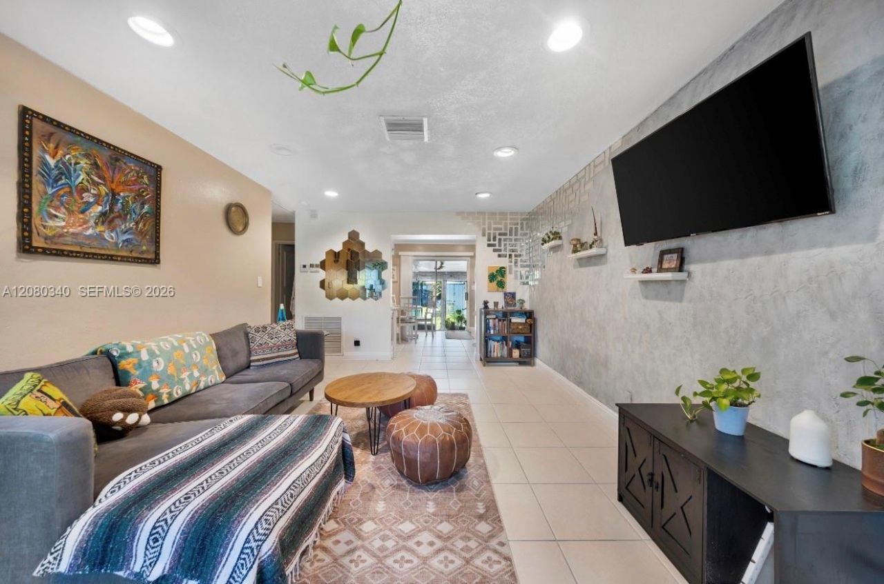2326 Harding St, Hollywood, FL 33020 Photo