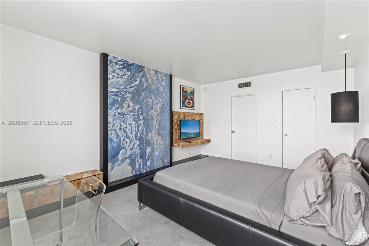 1000 West Ave , Unit 1518, Miami Beach, FL 33139 Photo