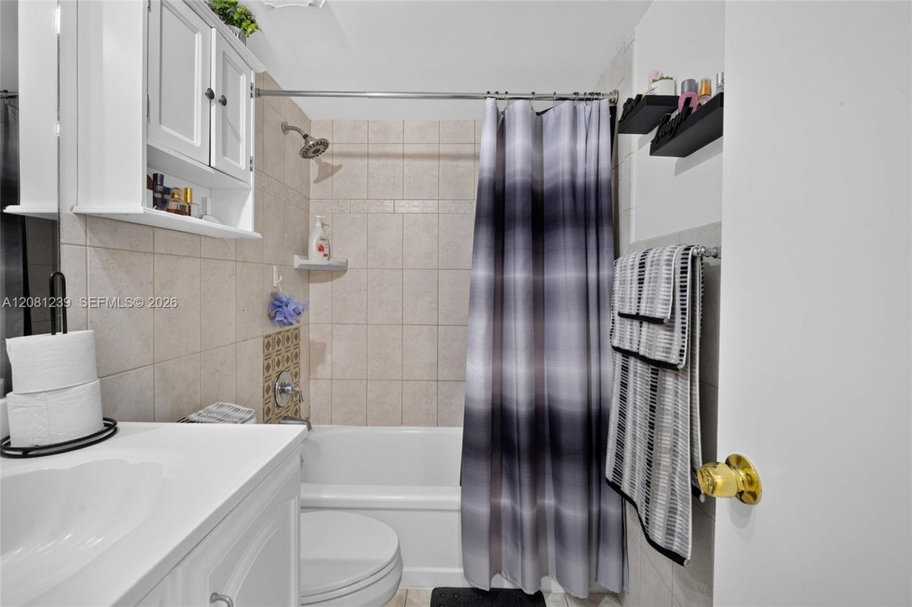 7787 SW 86th St, Unit E-409, Miami, FL 33143 Photo