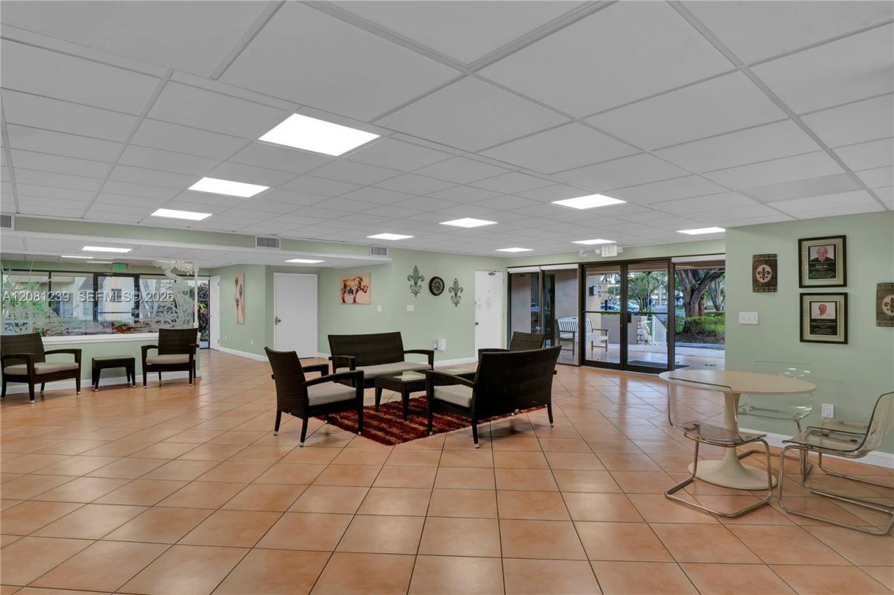 7787 SW 86th St, Unit E-409, Miami, FL 33143 Photo