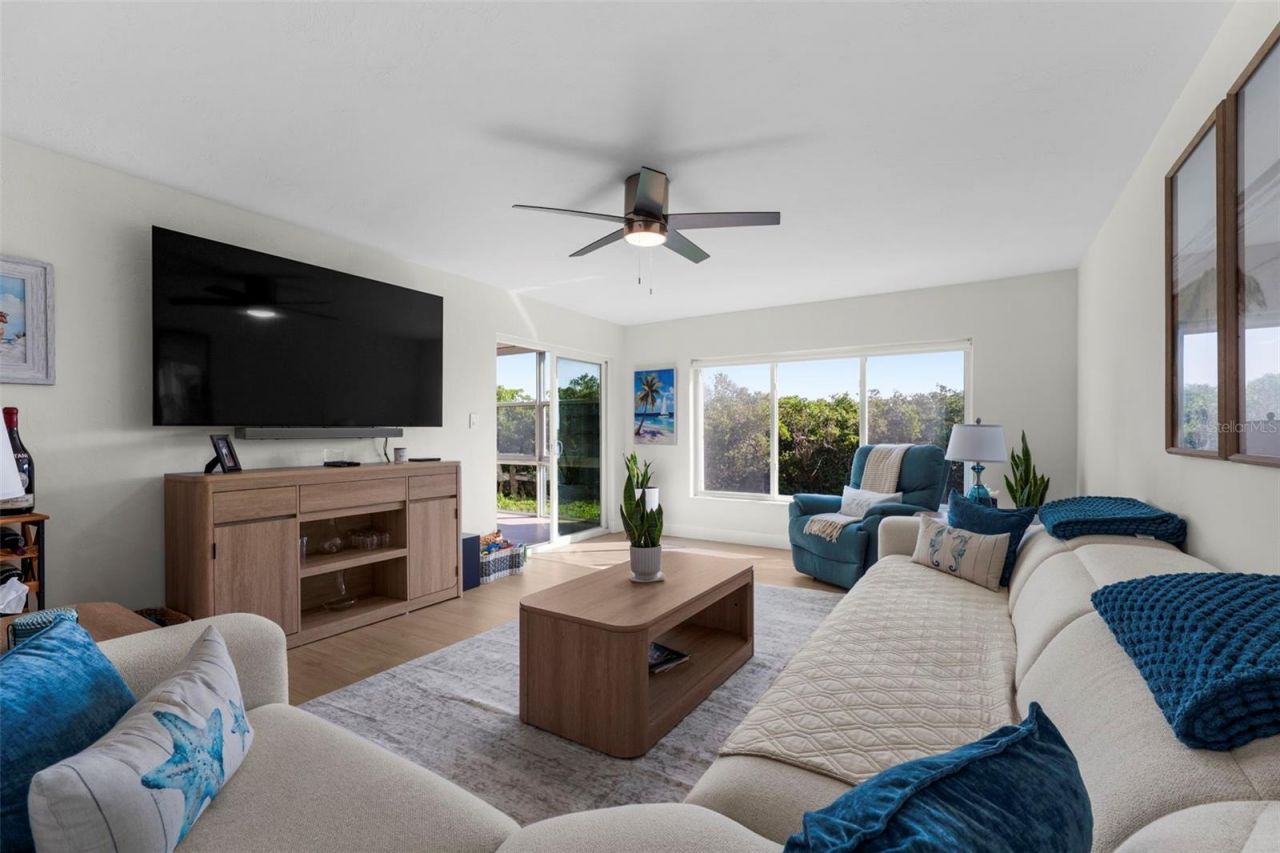 4540 Gulf Of Mexico Drive , Unit 204, Longboat Key, FL 34228 Photo