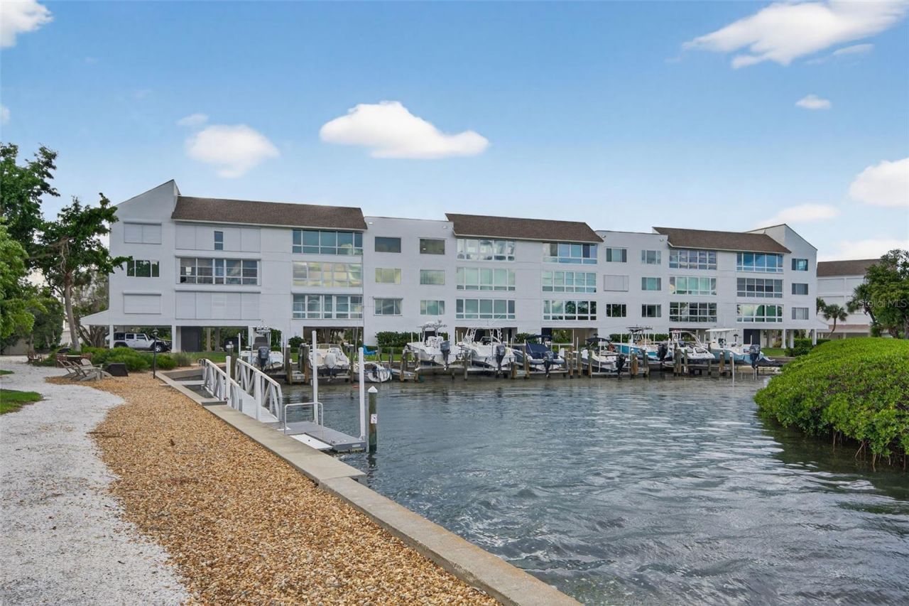 4540 Gulf Of Mexico Drive , Unit 204, Longboat Key, FL 34228 Photo