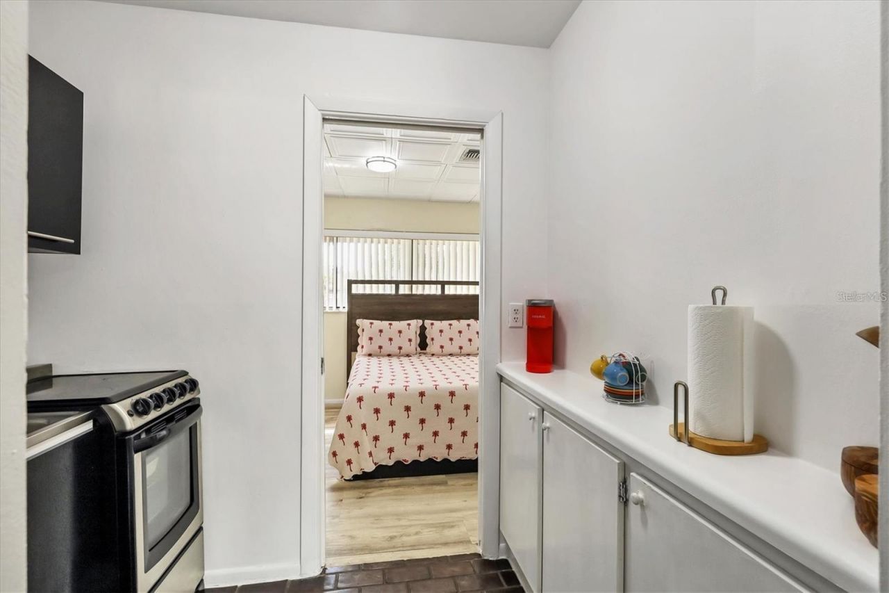 3523 Longmeadow, Unit 12, Sarasota, FL 34235 Photo