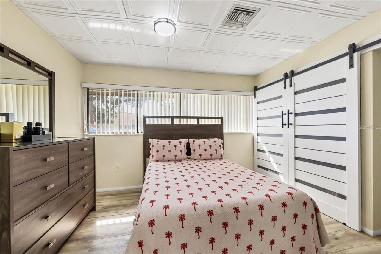 3523 Longmeadow, Unit 12, Sarasota, FL 34235 Photo
