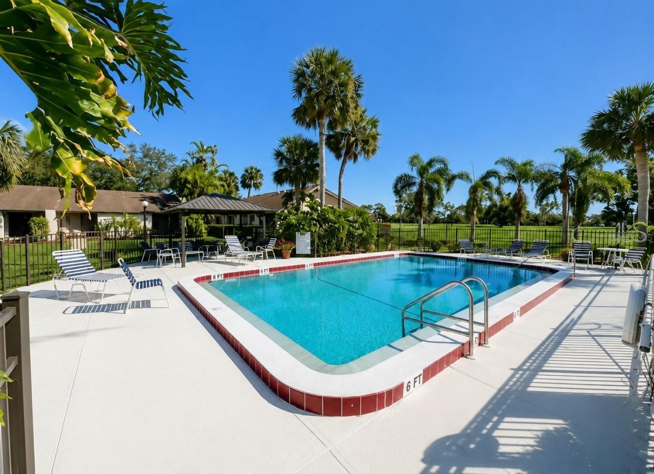 3523 Longmeadow, Unit 12, Sarasota, FL 34235 Photo