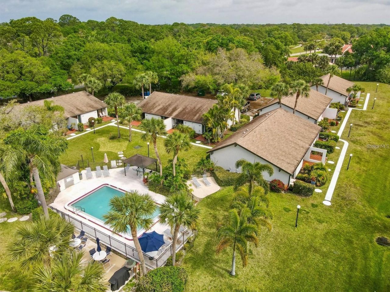 3523 Longmeadow, Unit 12, Sarasota, FL 34235 Photo