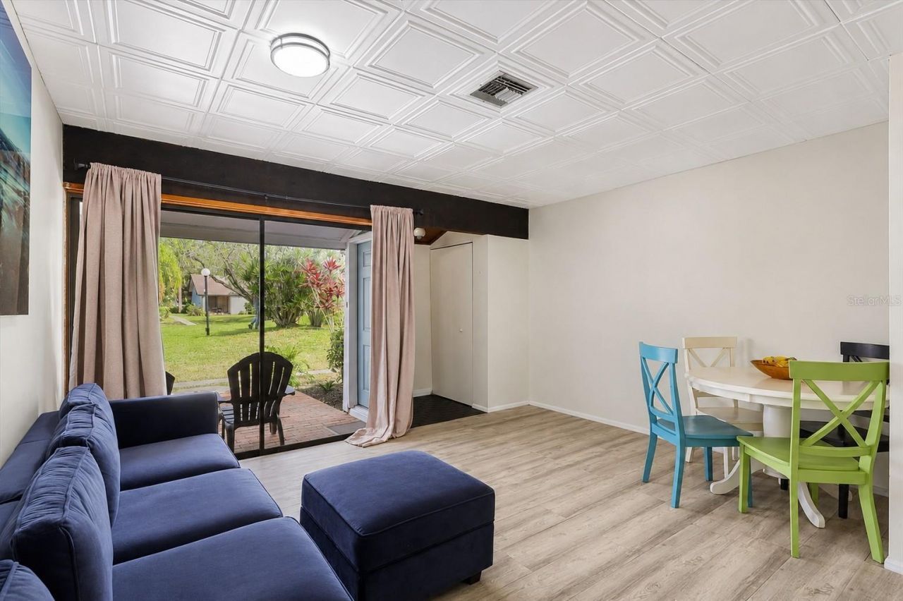 3523 Longmeadow, Unit 12, Sarasota, FL 34235 Photo
