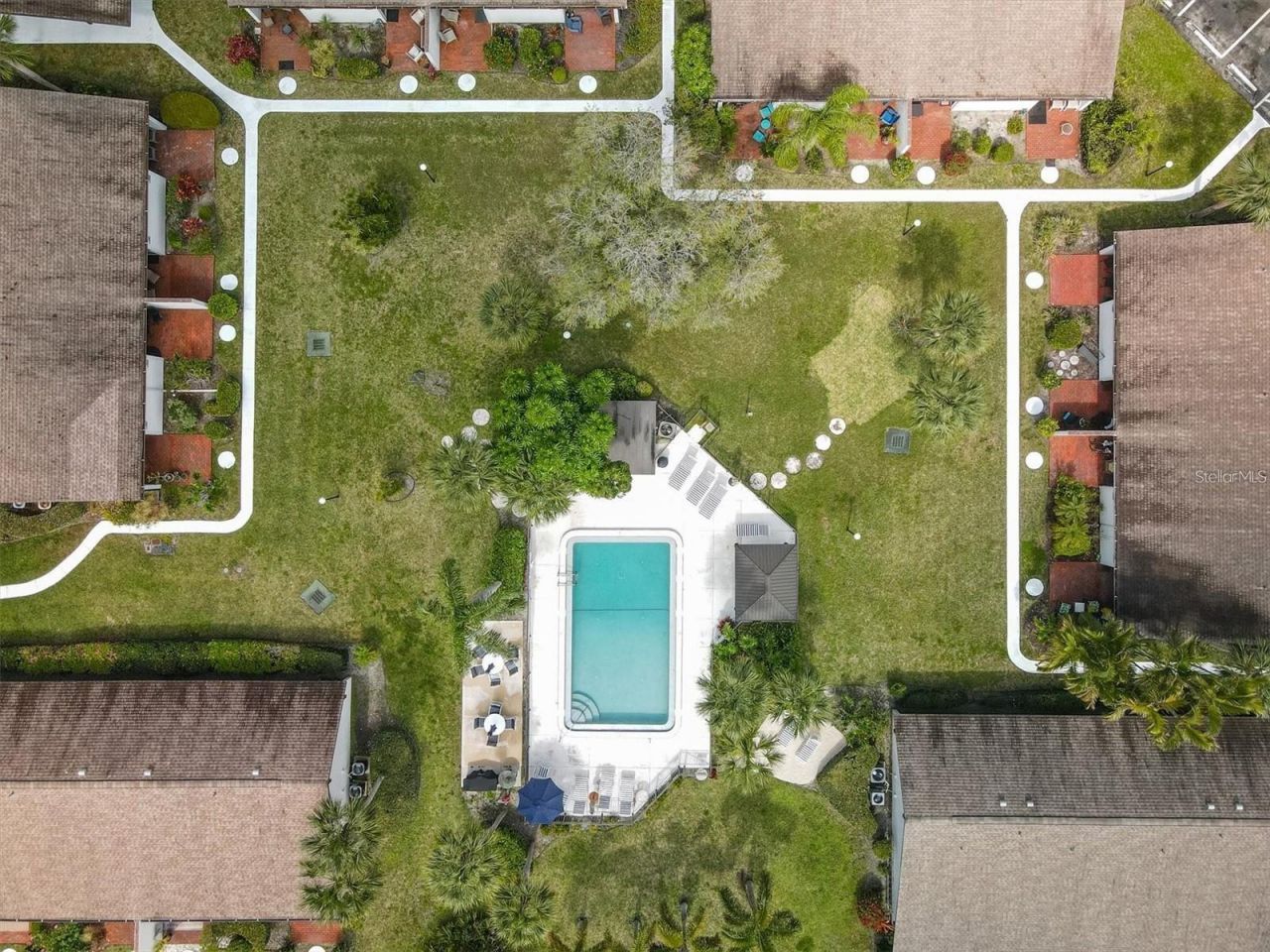 3523 Longmeadow, Unit 12, Sarasota, FL 34235 Photo