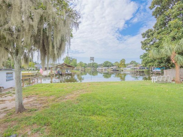 2712 GRAND ISLAND SHORES ROAD, EUSTIS, FL 32726