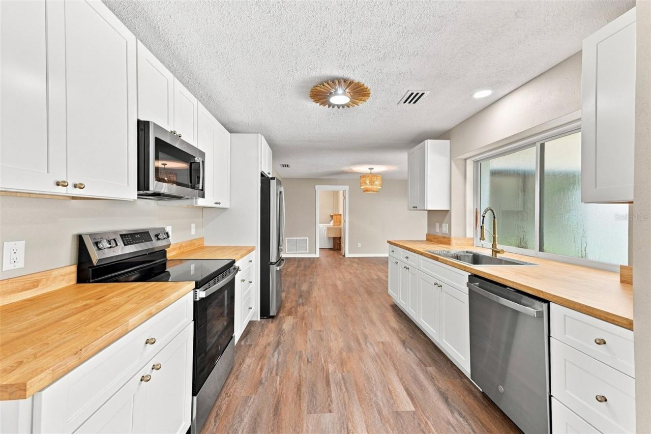 6622 Glencoe Drive , Temple Terrace, FL 33617 Photo