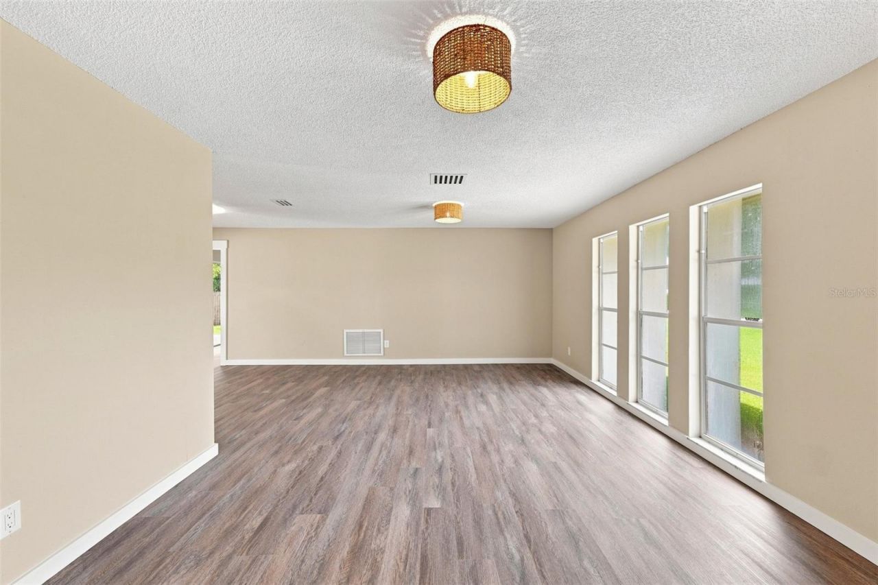 6622 Glencoe Drive , Temple Terrace, FL 33617 Photo