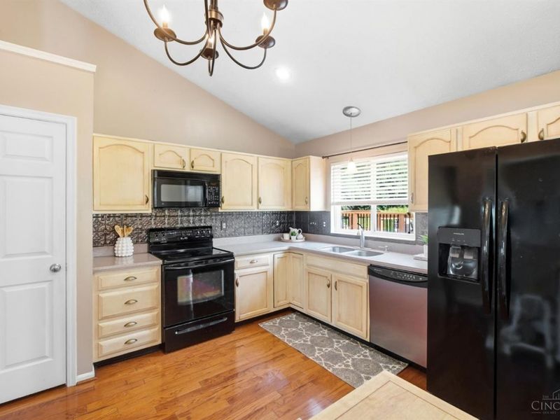 116 Eagleview Way, Reading, OH 45215 Photo 13