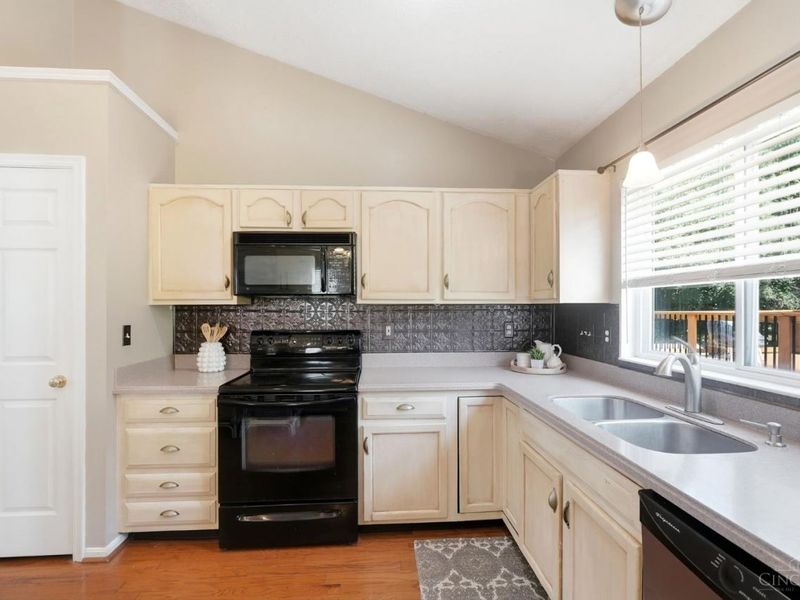 116 Eagleview Way, Reading, OH 45215 Photo 15