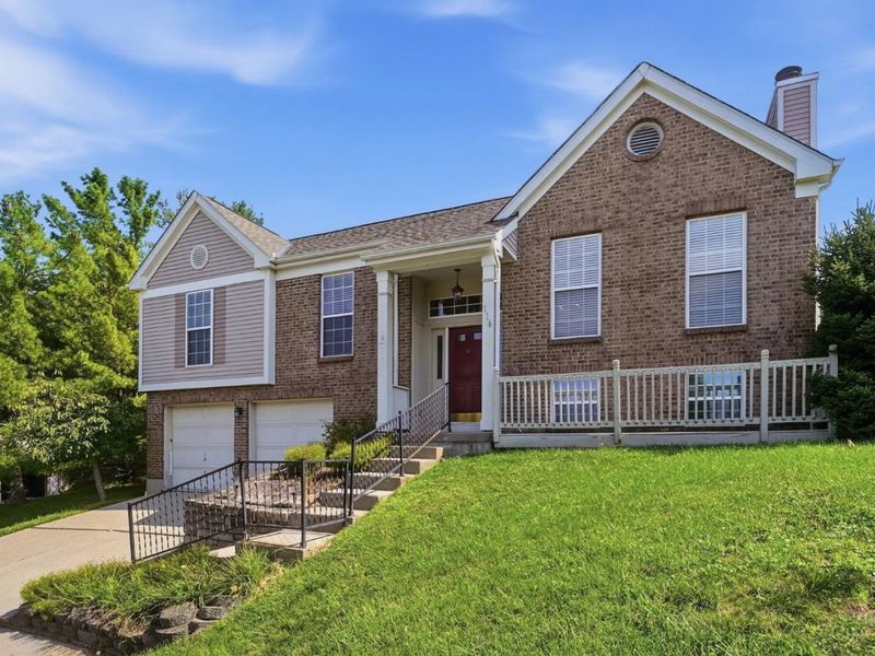 116 Eagleview Way, Reading, OH 45215 Photo 2