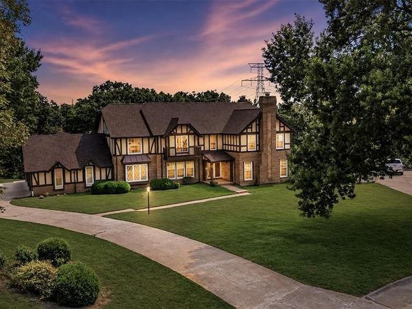 16726 Kehrsgrove Drive, Chesterfield, MO 63005