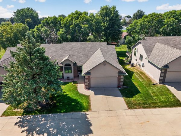 1218 8th Street SE, Altoona, IA 50009