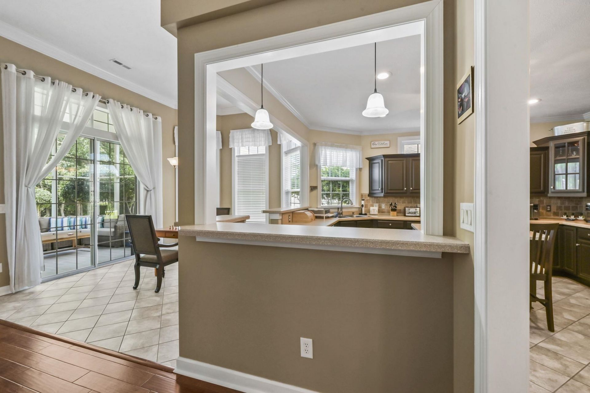 204 Willow Bay Dr. Photo 10