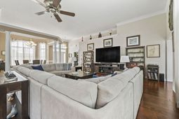 204 Willow Bay Dr. photo 4