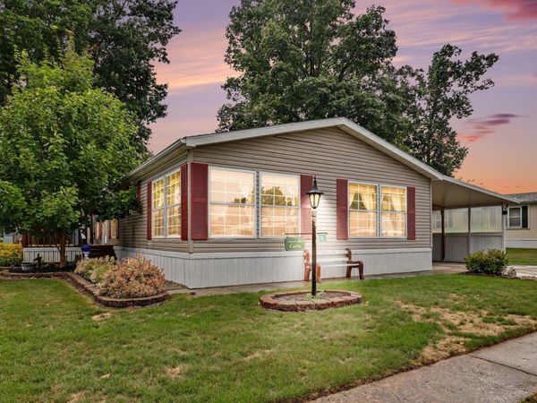 15877 Cottonwood Avenue, Cedar Springs, MI 49319