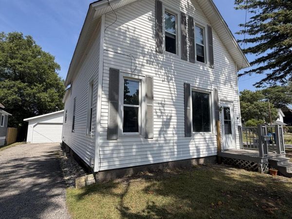 278 2nd Avenue, Manistee, MI 49660