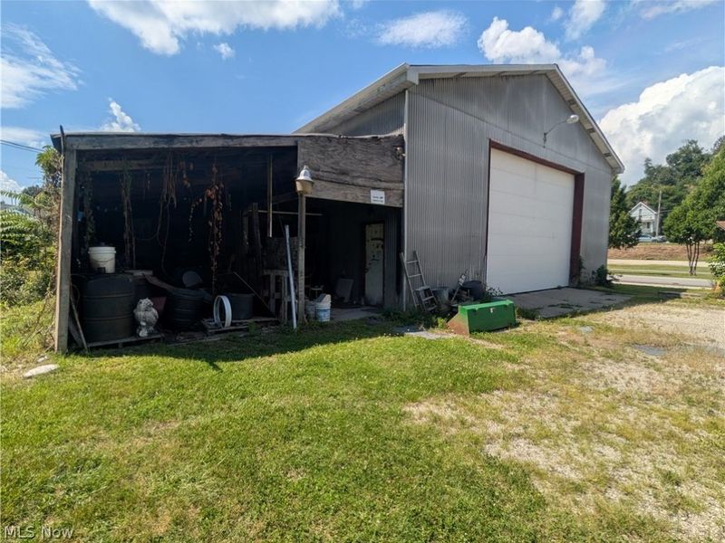 317 E Church Street, Barnesville, OH 43713 Photo 17