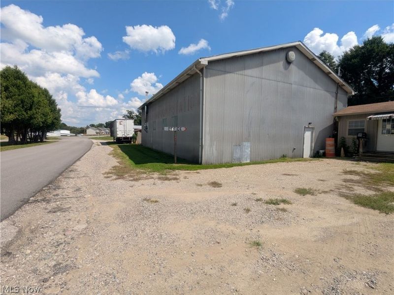 317 E Church Street, Barnesville, OH 43713 Photo 18