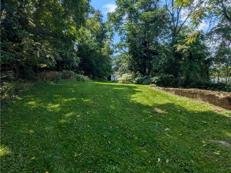 317 E Church Street, Barnesville, OH 43713 Photo 9