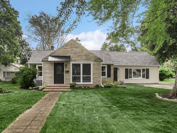 419 S 9th Street , Chesterton, IN 46304