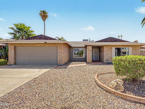 5325 W MESCAL Street, Glendale, AZ 85304