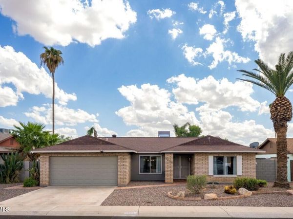 5325 W MESCAL Street, Glendale, AZ 85304