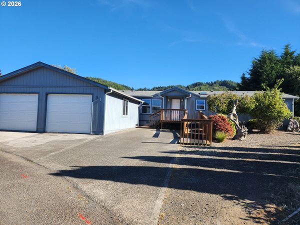 100 RIVER BEND RD, Unit 34, Reedsport, OR 97467