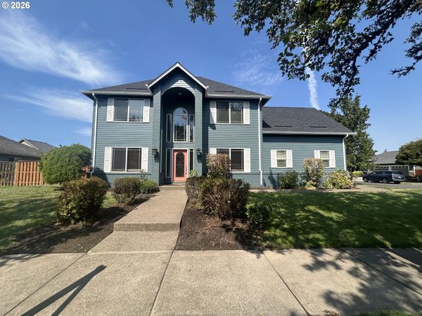 2687 NW OAK RIDGE DR, McMinnville, OR 97128