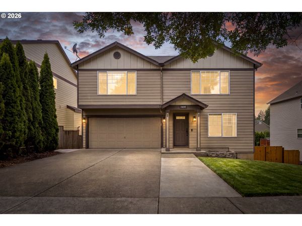 19095 BARRINGTON AVE, Sandy, OR 97055
