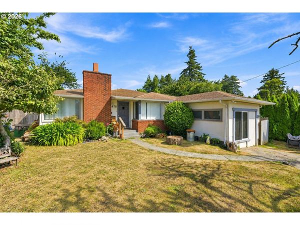 1478 MYRTLE AVE, Coos Bay, OR 97420