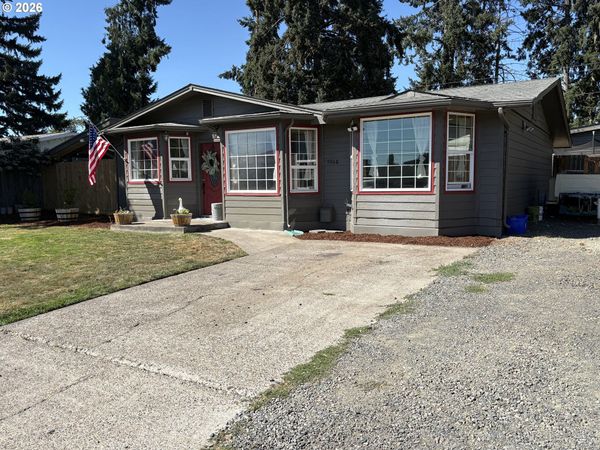 5968 E ST, Springfield, OR 97478