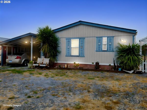 94120 STRAHAN ST, Unit 109, Gold Beach, OR 97444